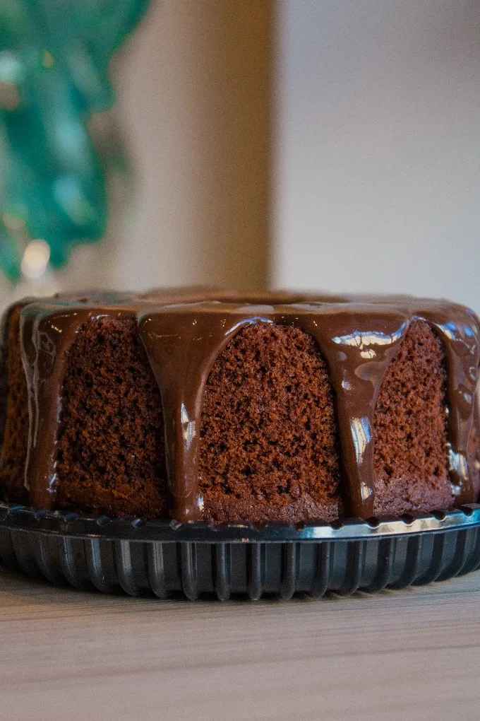 Bolo de chocolate vegano, fotografia oficial da central de encomendas Bem Viver
